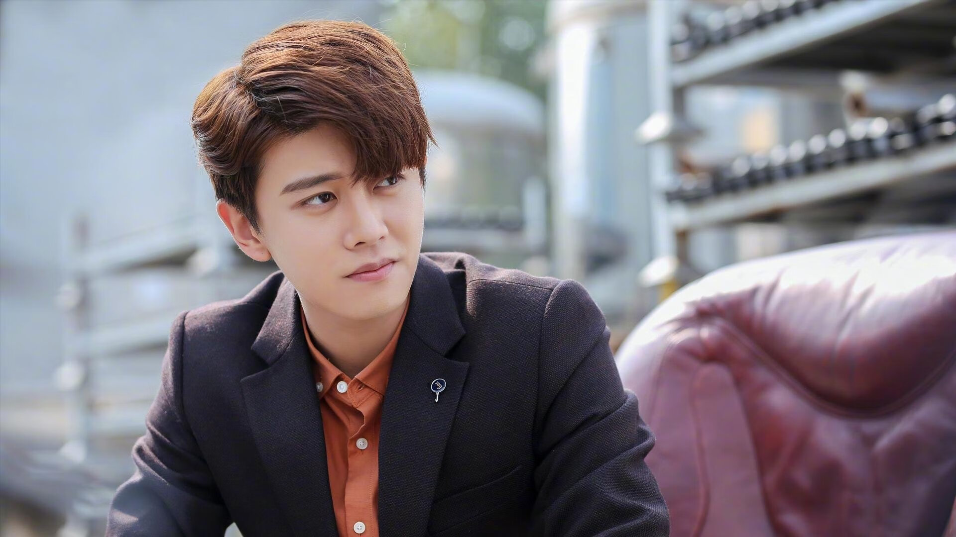 爱游戏官方-“铁血拼杀！场上强队逐鹿，冠军悬念不断升温”，铁血lol