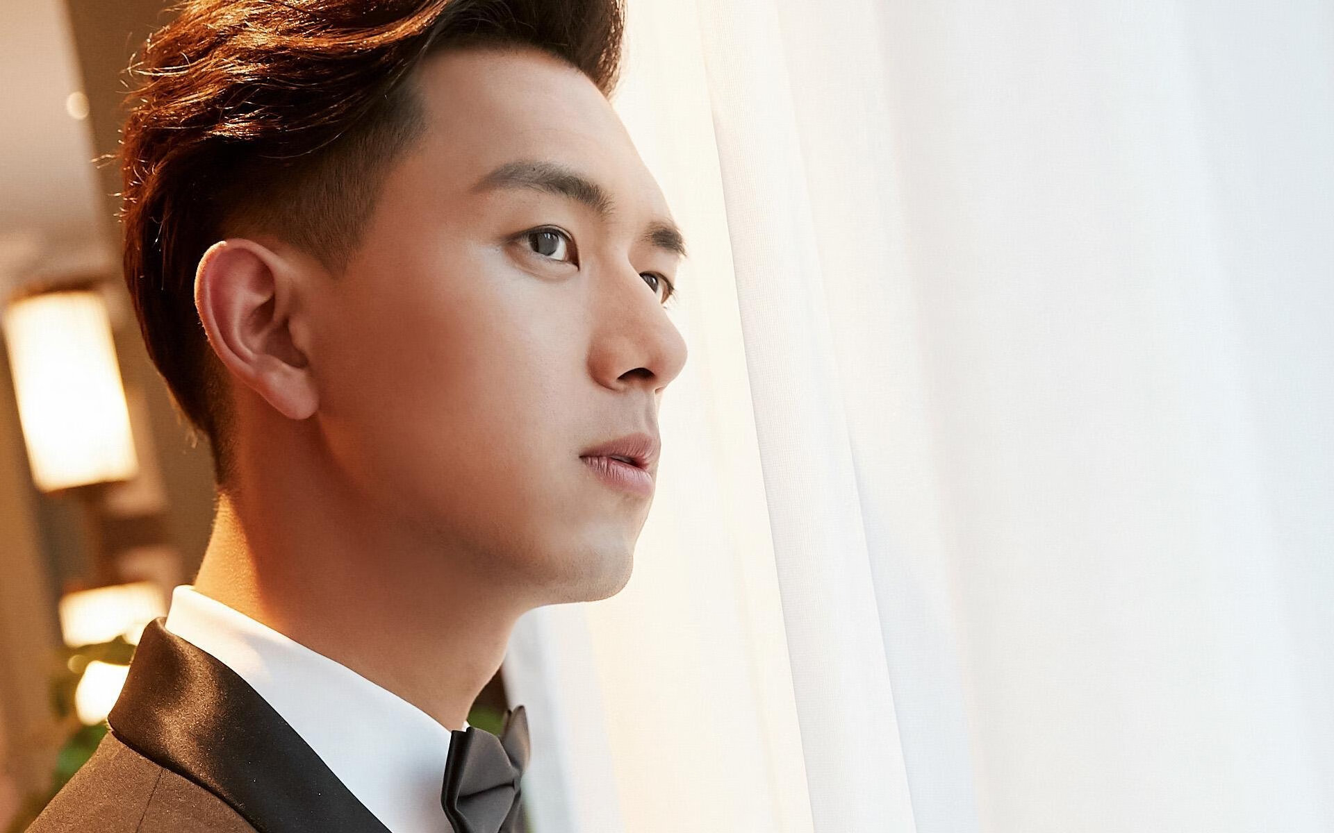 爱游戏官网-西甲教练组使用情绪调控技术降低关键战失误率，西甲主教练一览