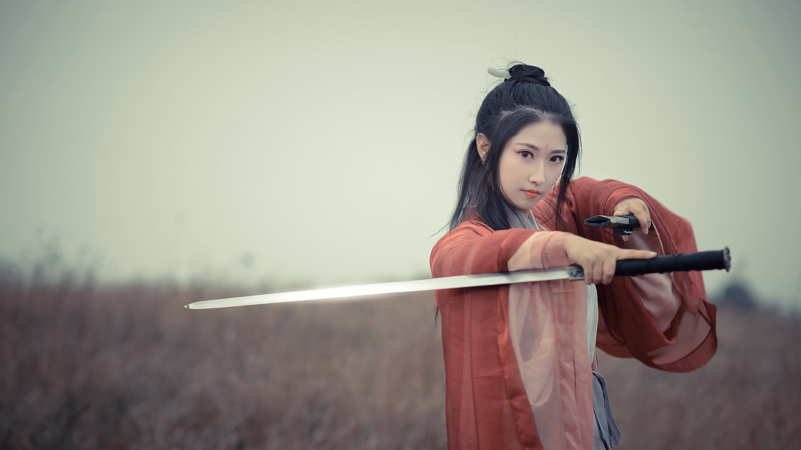 女子篮球训练强化对抗能力提高比赛竞争力，女子篮球训练计划项目